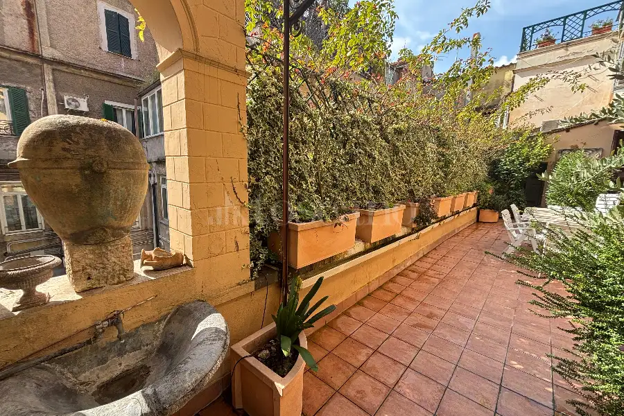 Casa in vendita di 153 mq a €1.990.000 (rif. 20/2026)