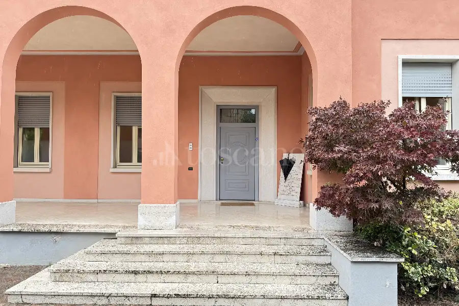 Villa in vendita di 384 mq a €650.000 (rif. 48/2025)