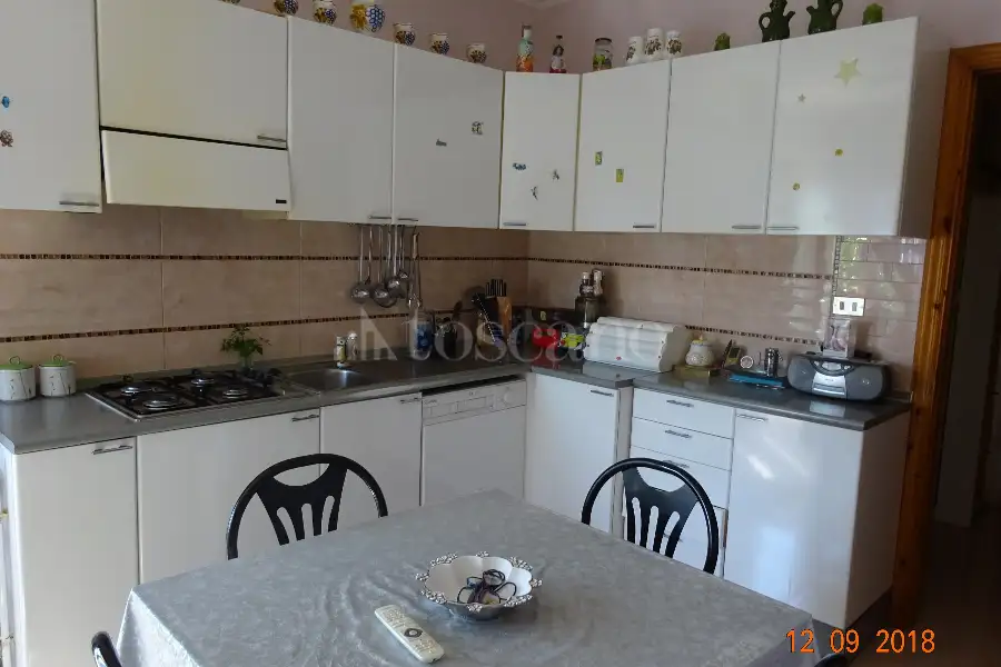 Villa in vendita di 443 mq trattativa riservata (rif. 19/2025)