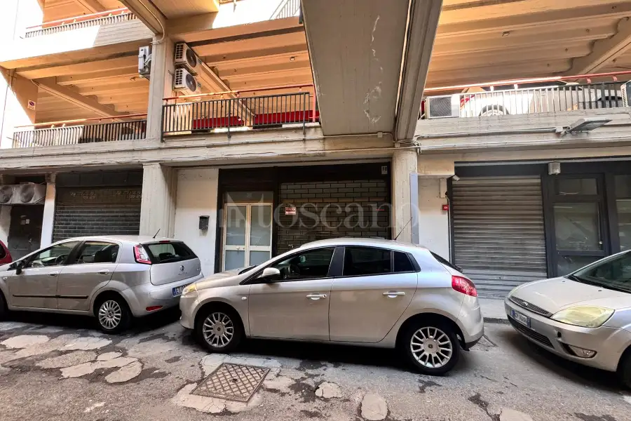 Negozio in vendita di 38 mq a €38.000 (rif. 35/2026)