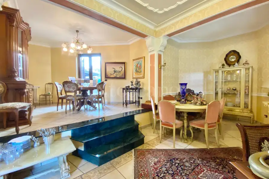 Villa in vendita di 431 mq a €510.000 (rif. 8/2026)