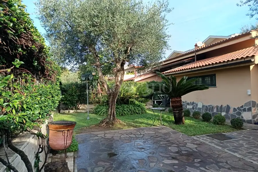 Villa in vendita di 180 mq a €429.000 (rif. 92/2025)