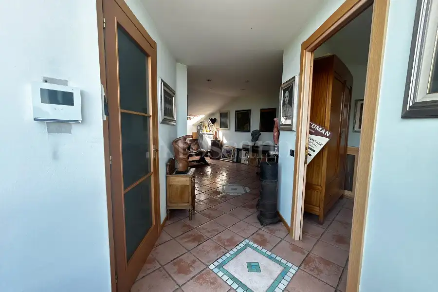 Villa in vendita di 300 mq a €700.000 (rif. 29/2026)