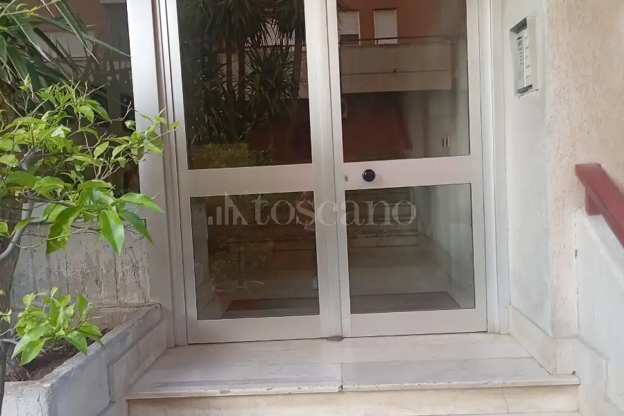 Ufficio in affitto di 55 mq a €650 (rif. 18/2026)