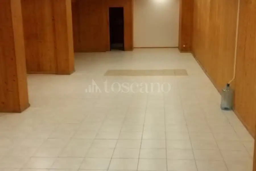 Negozio in vendita di 160 mq a €149.000 (rif. 8/2025)