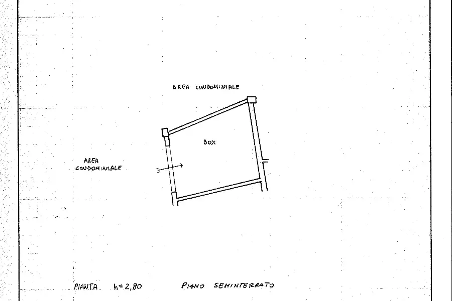 Garage in vendita di 298 mq a €295.000 (rif. 3/2026)