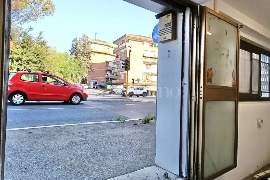 Magazzino in affitto di 31 mq a €650 (rif. 26/2026)