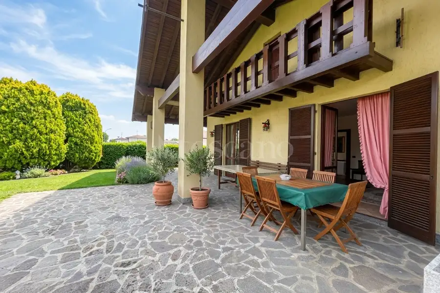 Villa in vendita di 400 mq a €520.000 (rif. 13/2026)
