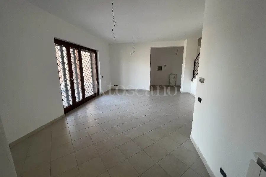 Villa Plurifamiliare in vendita di 250 mq a €449.000 (rif. 58/2026)
