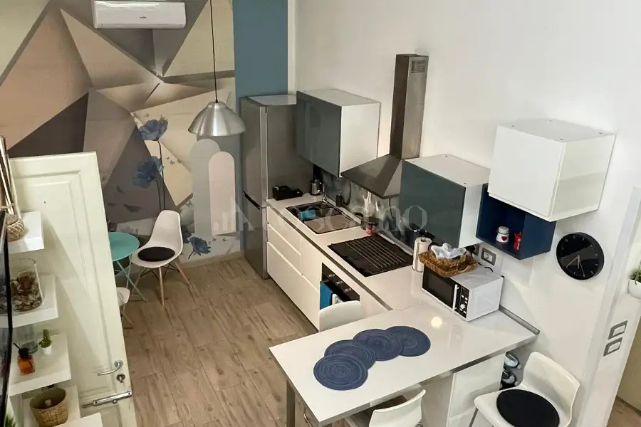 Casa in affitto di 50 mq a €890 (rif. 7/2026)