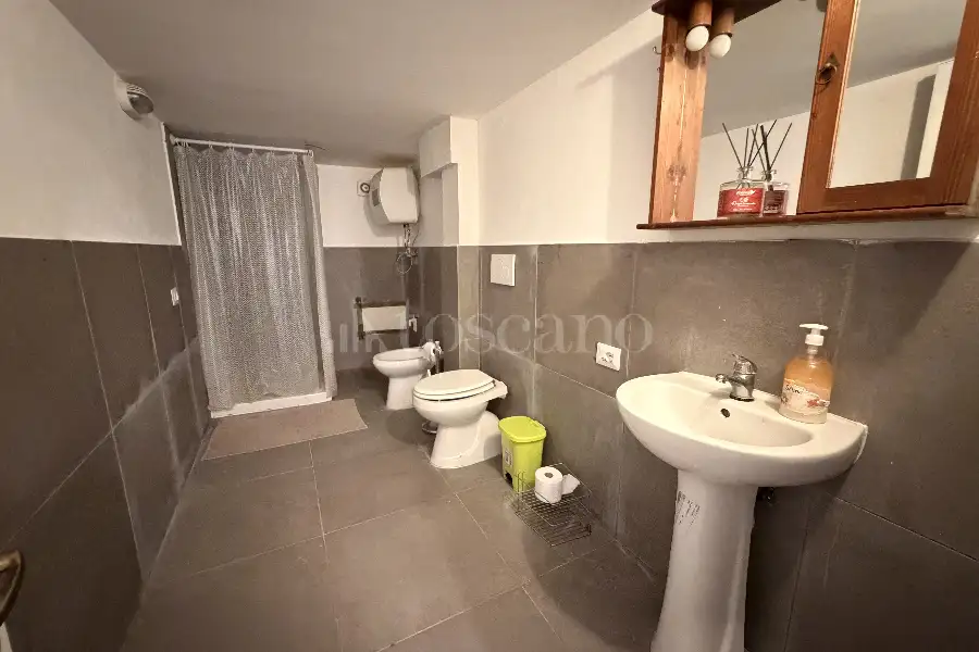 Villa Bifamiliare in vendita di 170 mq a €185.000 (rif. 52/2026)