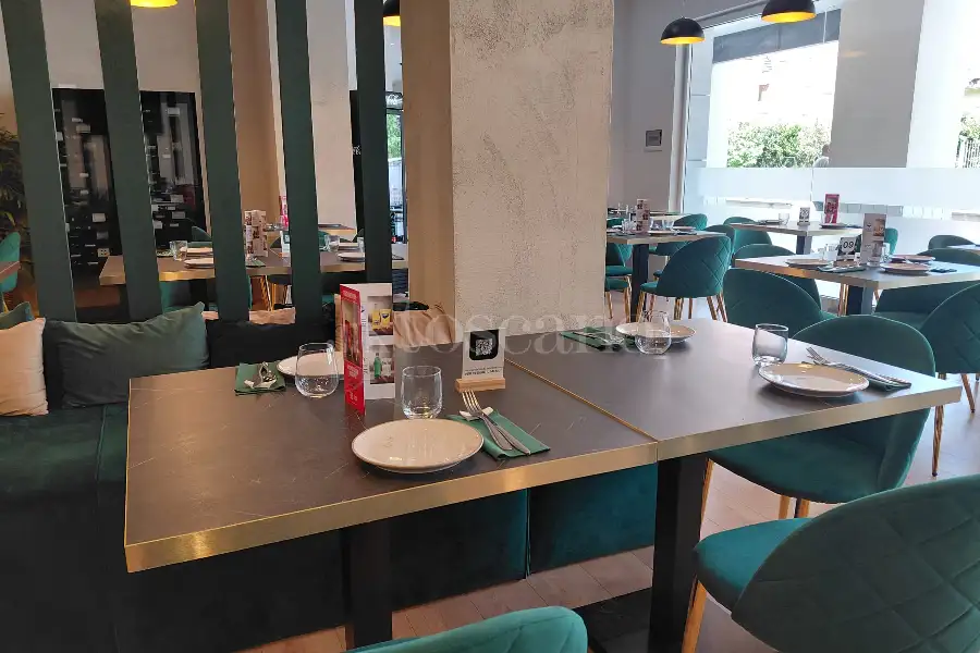 Attività Commerciale in vendita di 200 mq a €139.000 (rif. 112/2026)