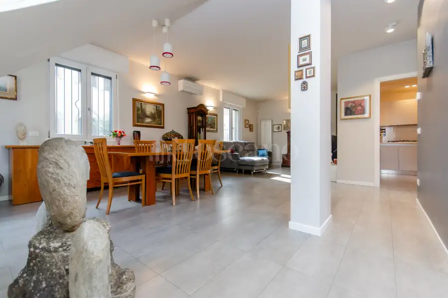 Villa in vendita di 250 mq a €1.490.000 (rif. 19/2025)