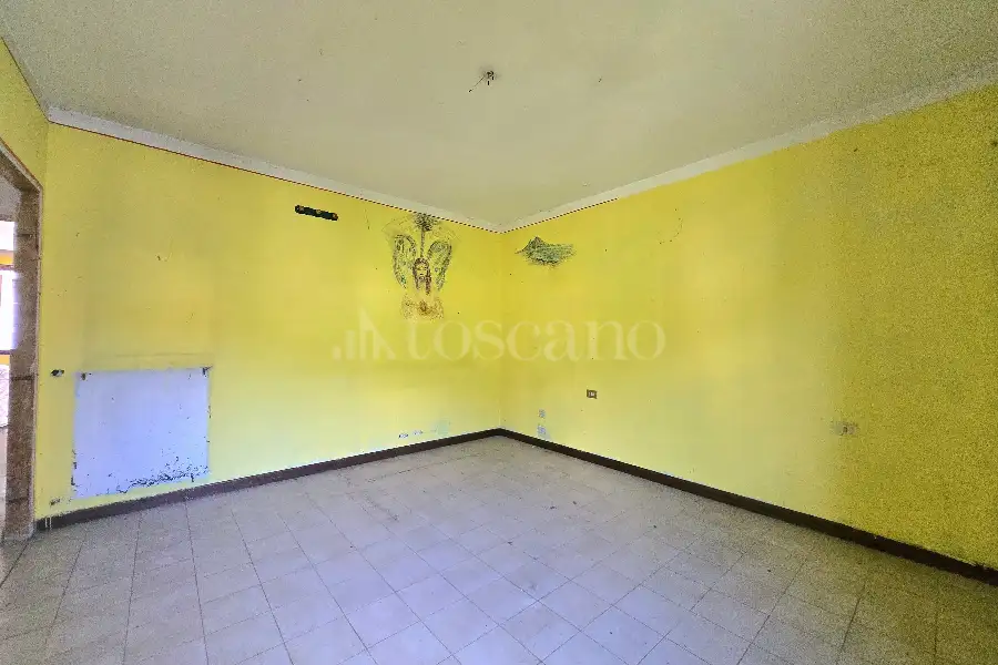 Casa Indipendente in vendita di 350 mq a €163.000 (rif. 30/2025)