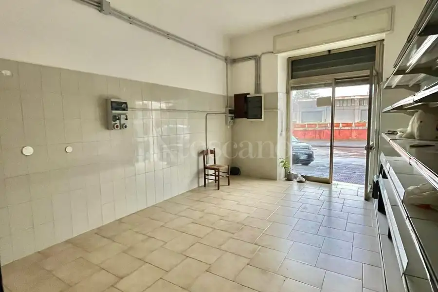 Negozio in affitto di 50 mq a €450 (rif. 84/2026)
