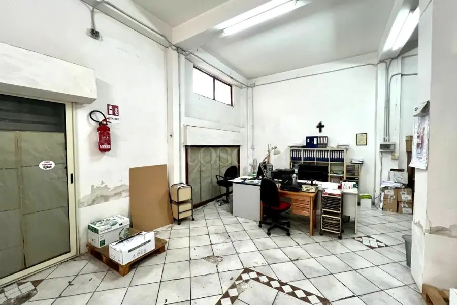 Negozio in vendita di 53 mq a €45.000 (rif. 38/2026)
