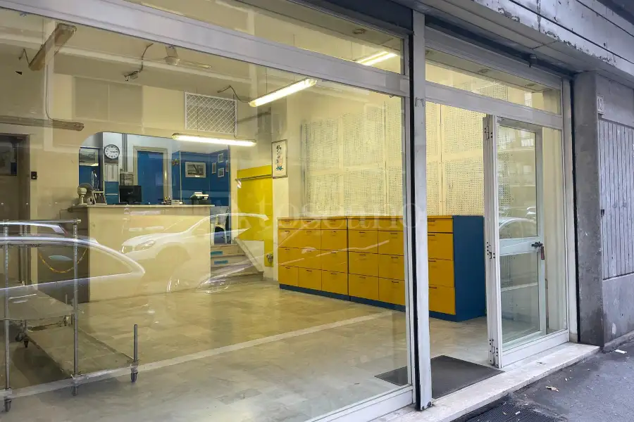 Negozio in affitto di 73 mq a €900 (rif. 72/2024)