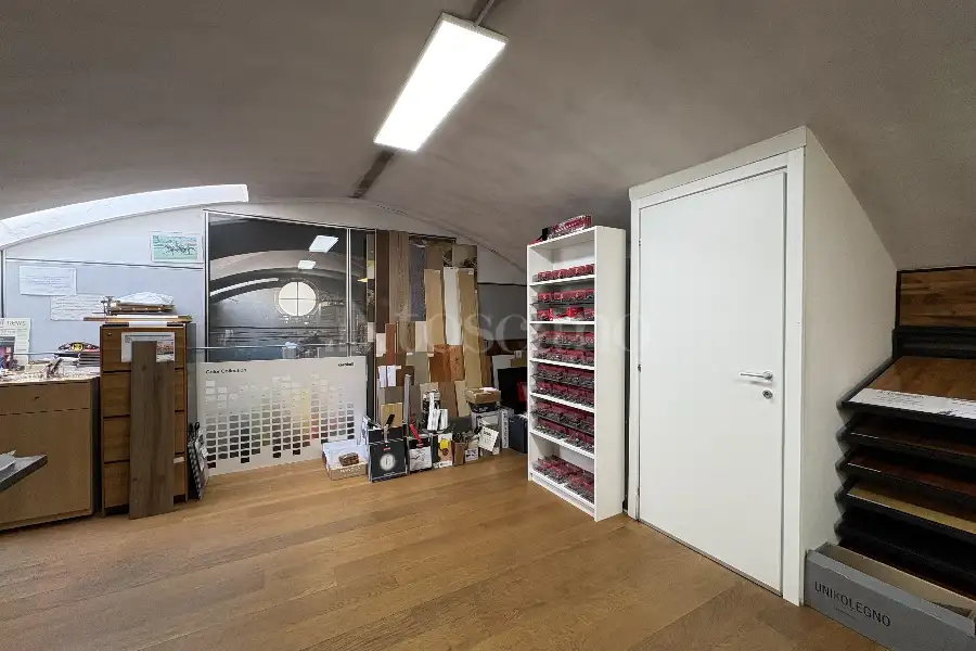Laboratorio in vendita di 270 mq a €540.000 (rif. 9/2026)