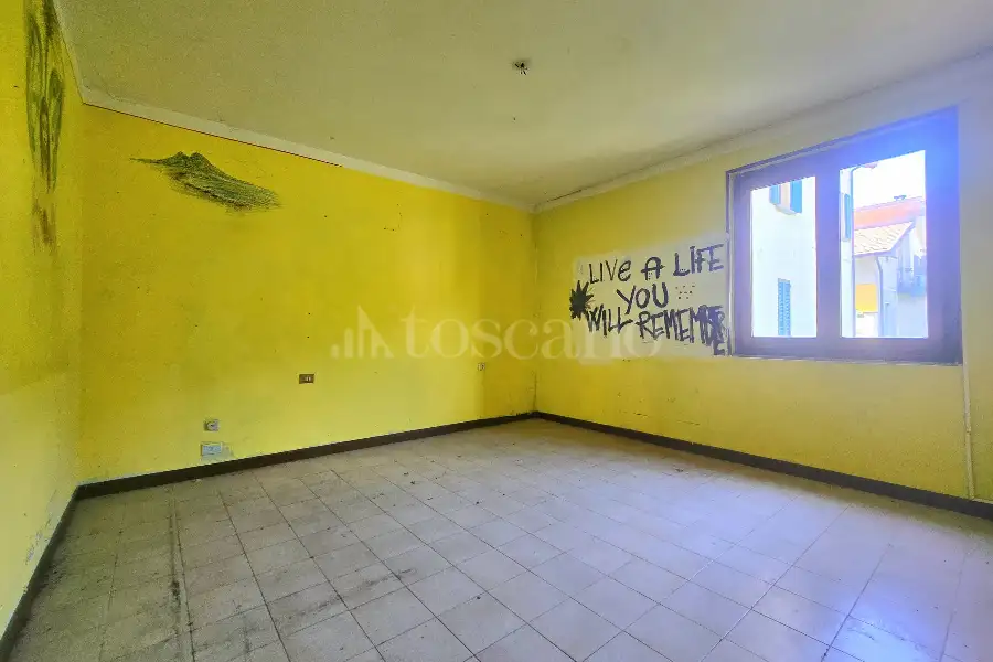 Casa Indipendente in vendita di 350 mq a €163.000 (rif. 30/2025)