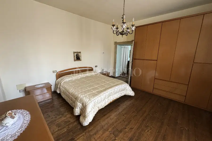 Casa Indipendente in vendita di 300 mq a €330.000 (rif. 4/2026)