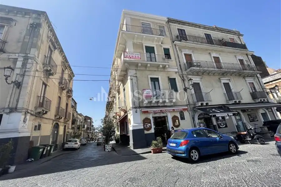Palazzo in vendita di 762 mq a €880.000 (rif. 24/2026)