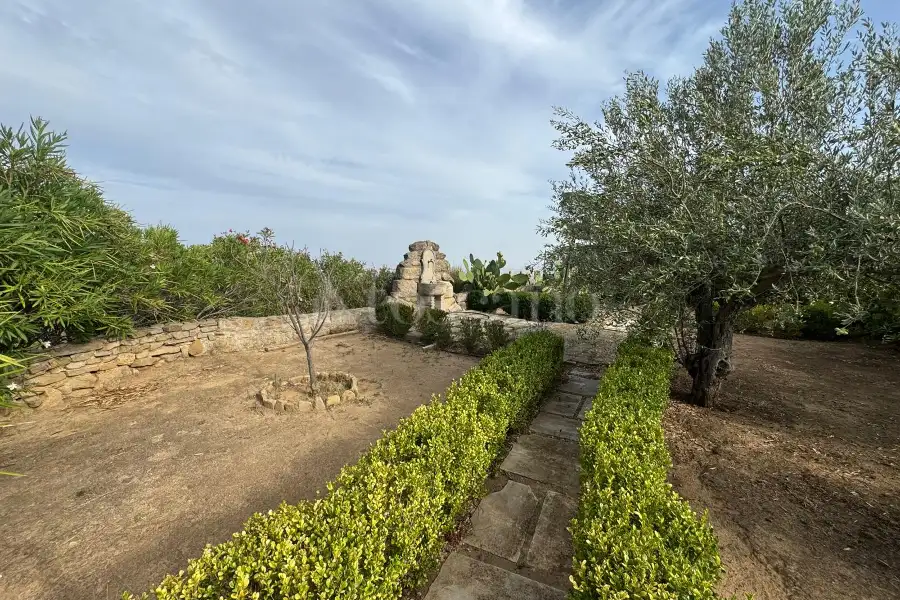 Villa in vendita di 388 mq a €488.000 (rif. 187/2025)