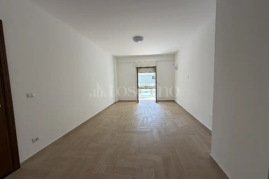 Ufficio in affitto di 98 mq a €850 (rif. 77/2026)