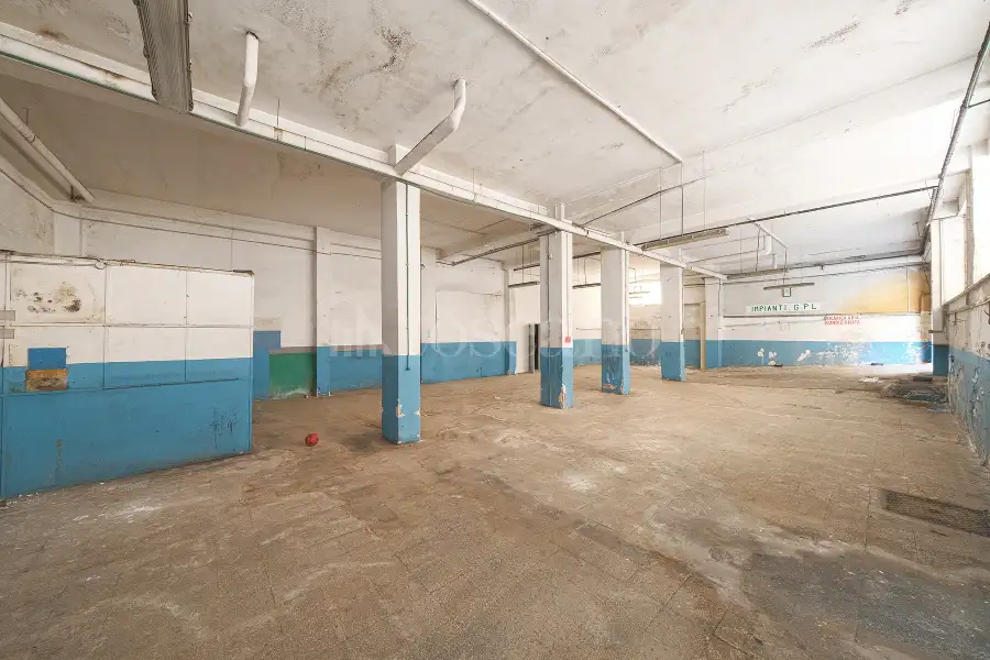 Laboratorio in vendita di 370 mq a €339.000 (rif. 26/2026)