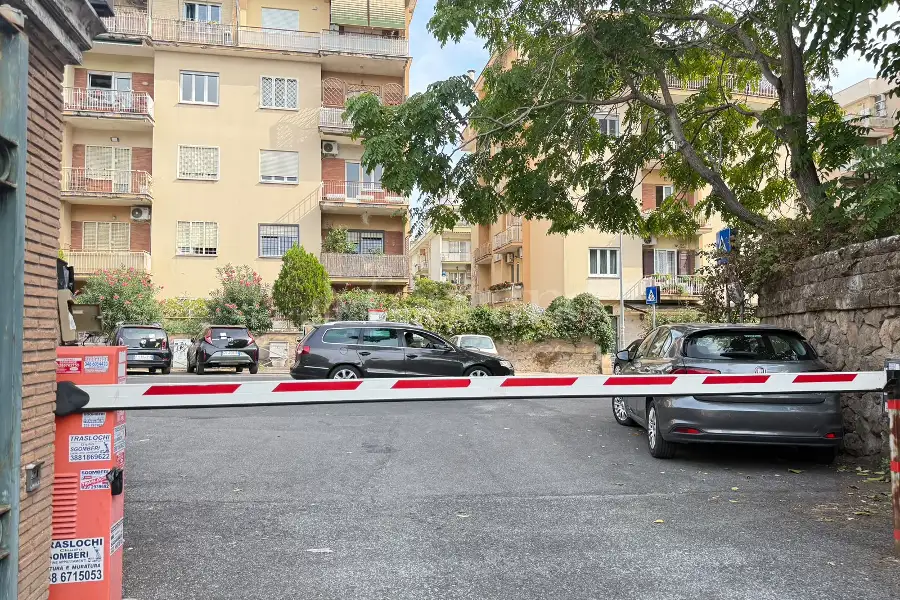Box in vendita di 18 mq a €55.000 (rif. 24/2026)