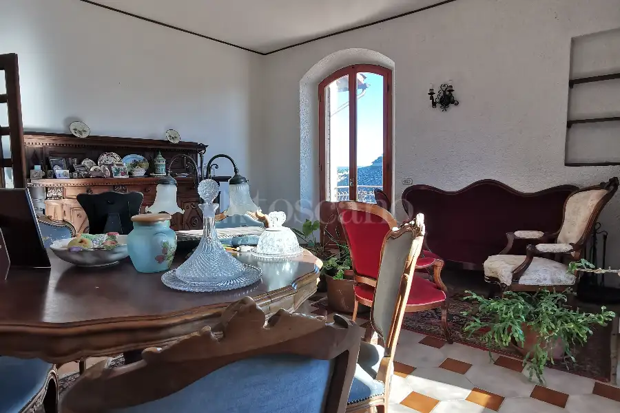 Villa Bifamiliare in vendita di 150 mq a €330.000 (rif. 7/2024)