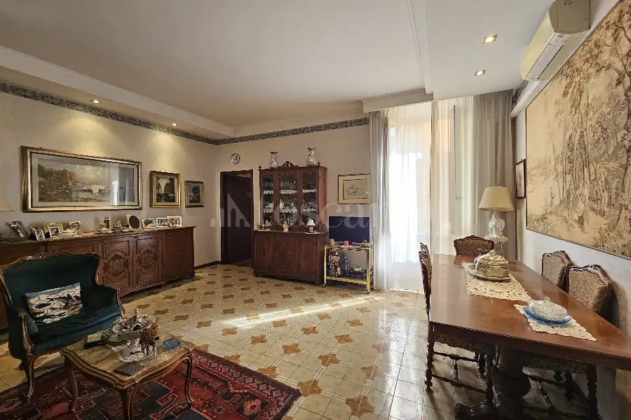 Casa in vendita di 142 mq a €765.000 (rif. 10/2026)