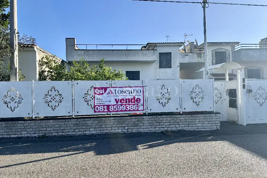 Casa Indipendente in vendita di 250 mq a €475.000 (rif. 25/2025)