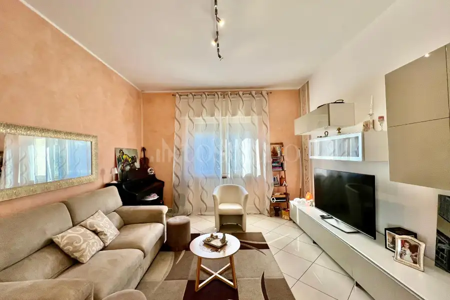 Villa Bifamiliare in vendita di 130 mq a €325.000 (rif. 13/2026)