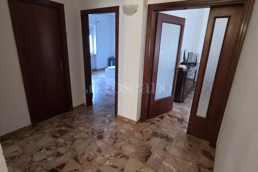 Villa Plurifamiliare in vendita di 575 mq a €580.000 (rif. 33/2026)