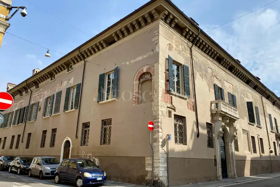 Casa in vendita di 190 mq a €800.000 (rif. 9/2026)