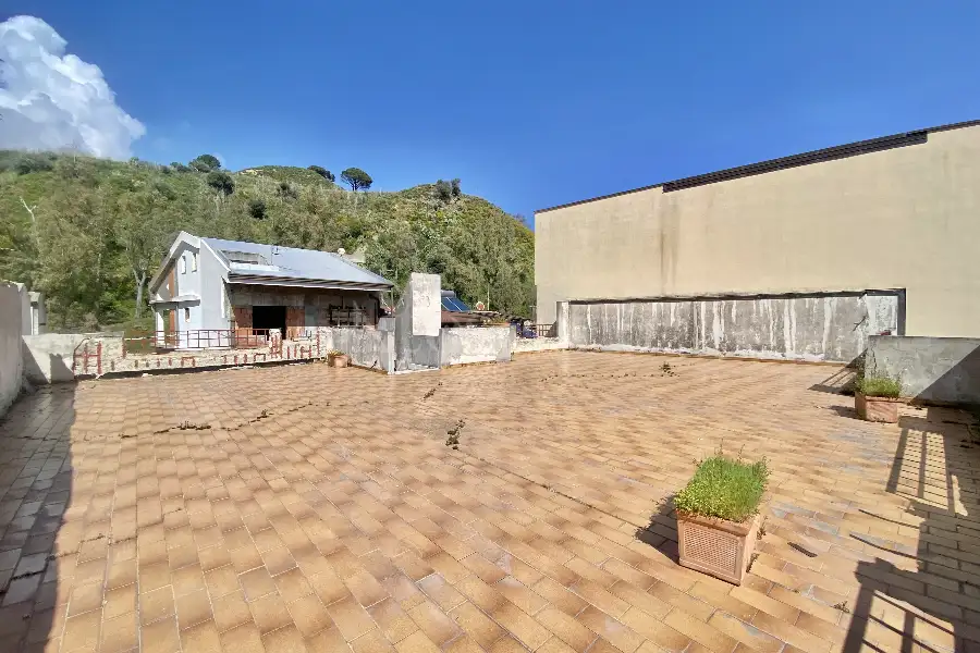 Casa Indipendente in vendita di 220 mq a €164.000 (rif. 16/2026)