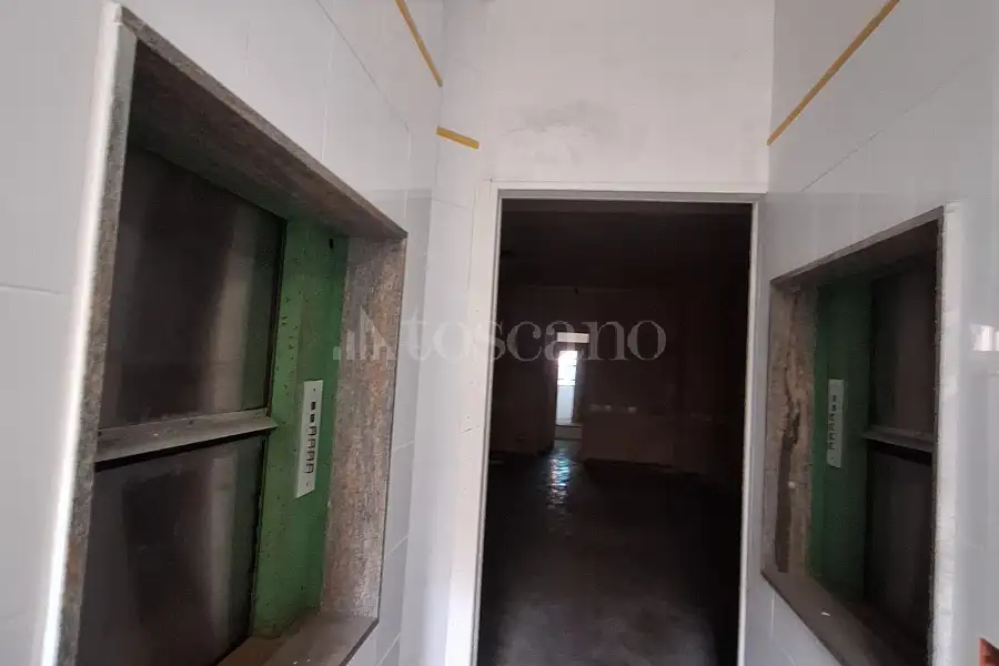 Negozio in vendita di 1.679 mq trattativa riservata (rif. 19/2026)