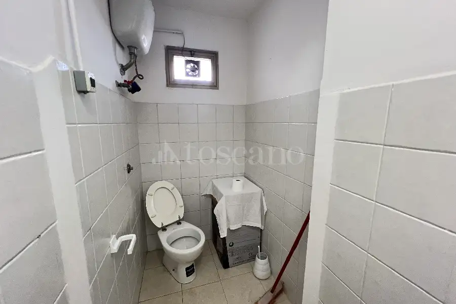 Negozio in vendita di 40 mq a €125.000 (rif. 9/2026)