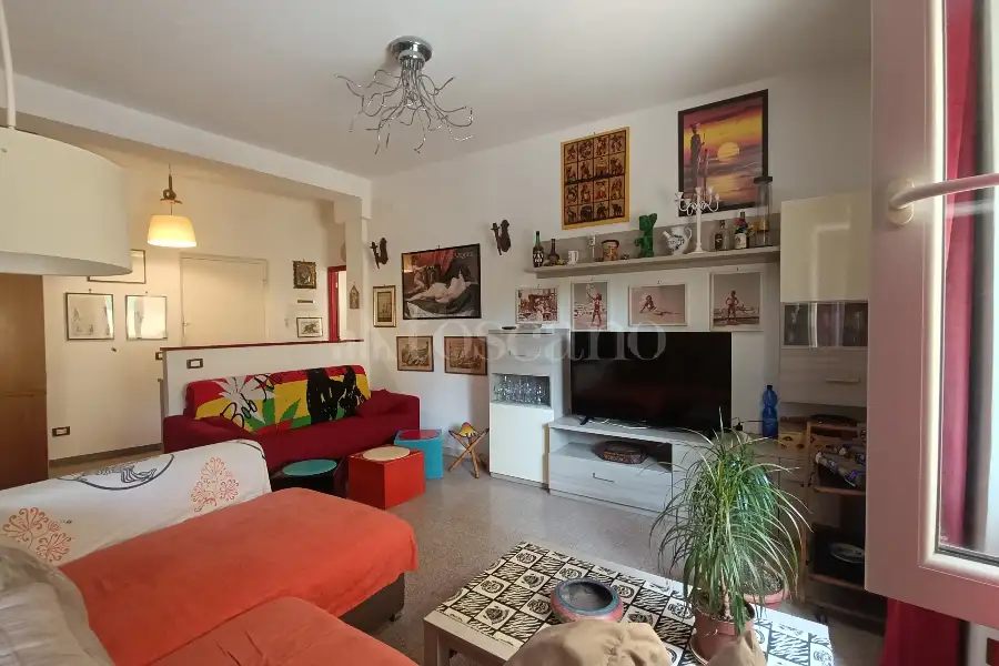 Casa in affitto di 90 mq a €2.000 (rif. 44/2026)