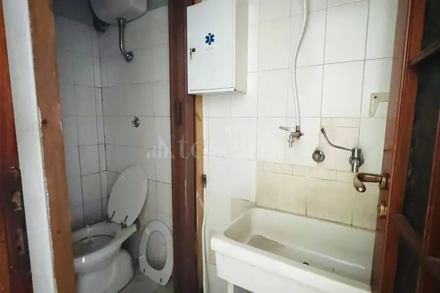 Negozio in affitto di 50 mq a €450 (rif. 170/2026)