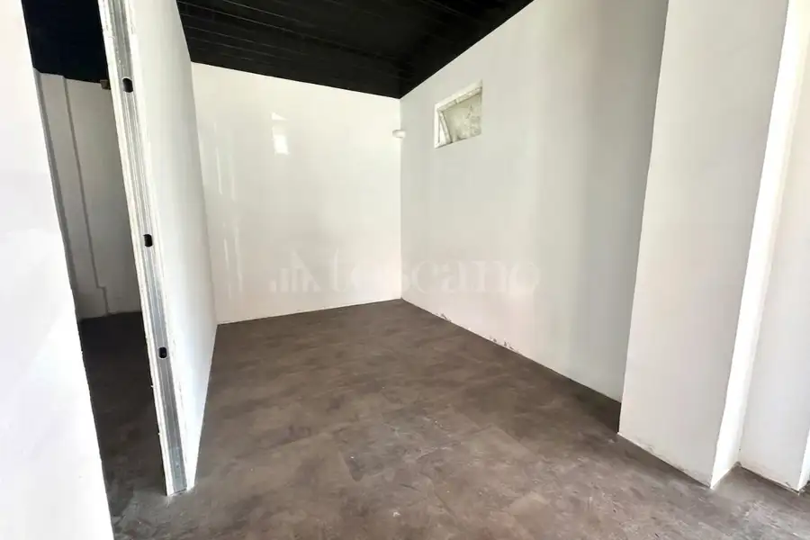 Negozio in vendita di 140 mq a €109.000 (rif. 24/2026)