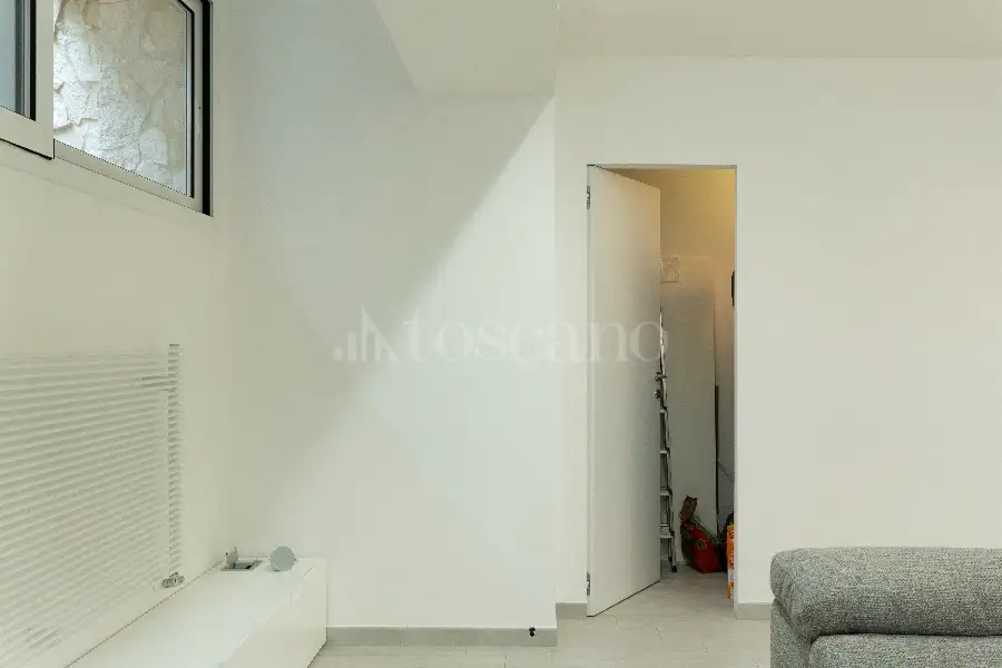 Villa Bifamiliare in vendita di 230 mq a €448.000 (rif. 166/2025)