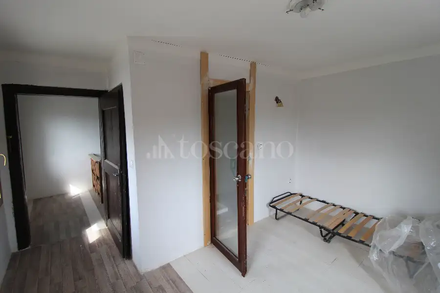 Casa Indipendente in vendita di 285 mq a €199.000 (rif. 49/2026)