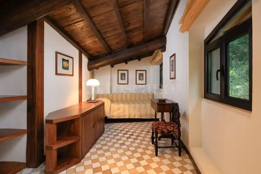 Villa in vendita di 300 mq a €1.450.000 (rif. 40/2025)