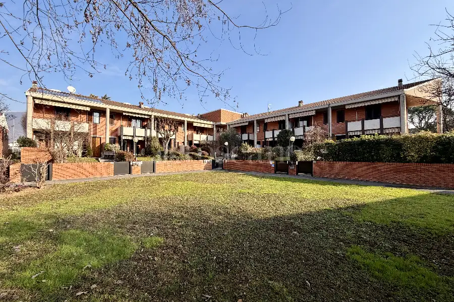 Villino a Schiera in vendita di 150 mq a €363.000 (rif. 3/2026)