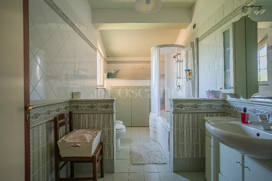 Villa in vendita di 630 mq a €785.000 (rif. 76/2026)