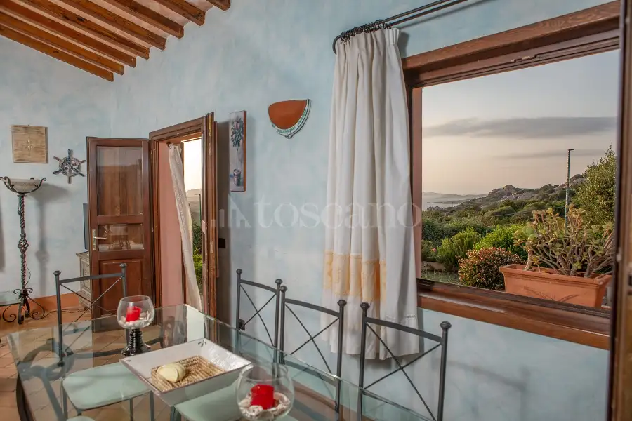 Villino a Schiera in vendita di 155 mq a €590.000 (rif. 6/2026)
