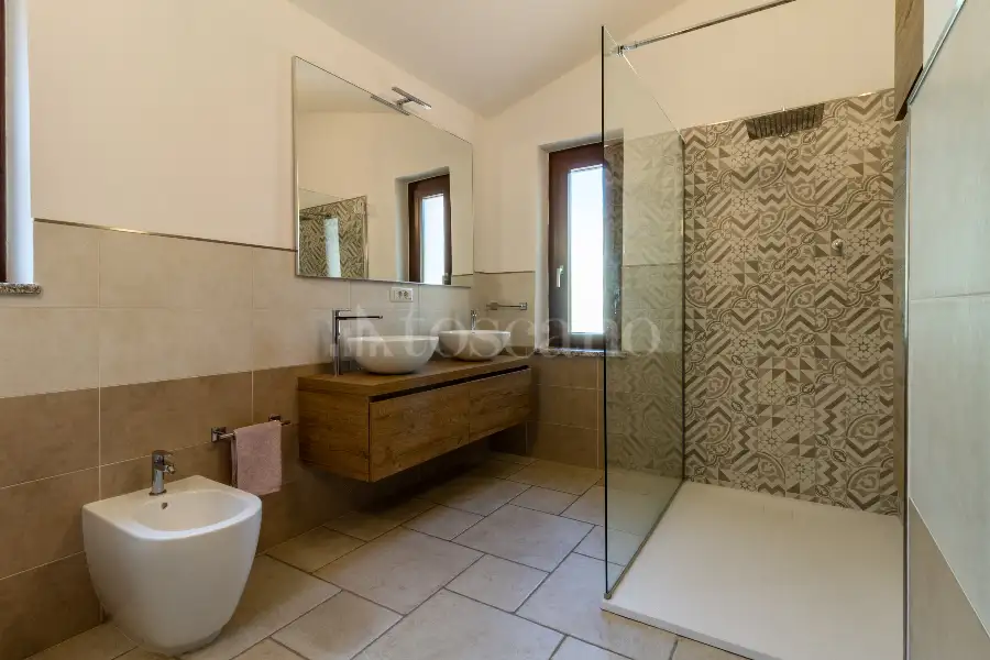 Villa in vendita di 350 mq a €790.000 (rif. 33/2024)