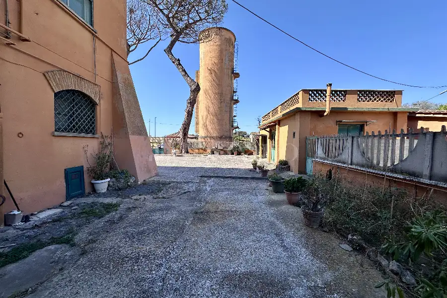 Casale in vendita di 190 mq a €415.000 (rif. 26/2026)