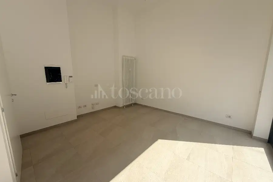 Negozio in affitto di 40 mq a €1.650 (rif. 44/2026)